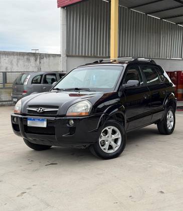 HYUNDAI TUCSON 2.0 MPFI GLS 16V 143CV 2WD FLEX 4P AUTOMÁTICO HYUNDAI TUCSON 2.0 MPFI GLS 16V 143CV 2WD FLEX 4P AUTOMÁTICO